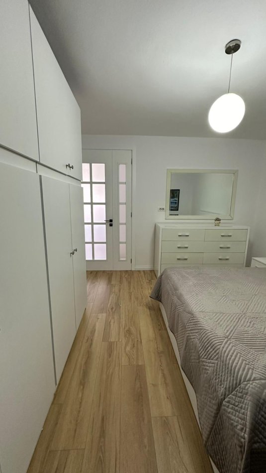 Tirane, jepet me qera apartament 2+1+Ballkon Kati 2, 100 m² 700 € (Stadiumi Dinamo)