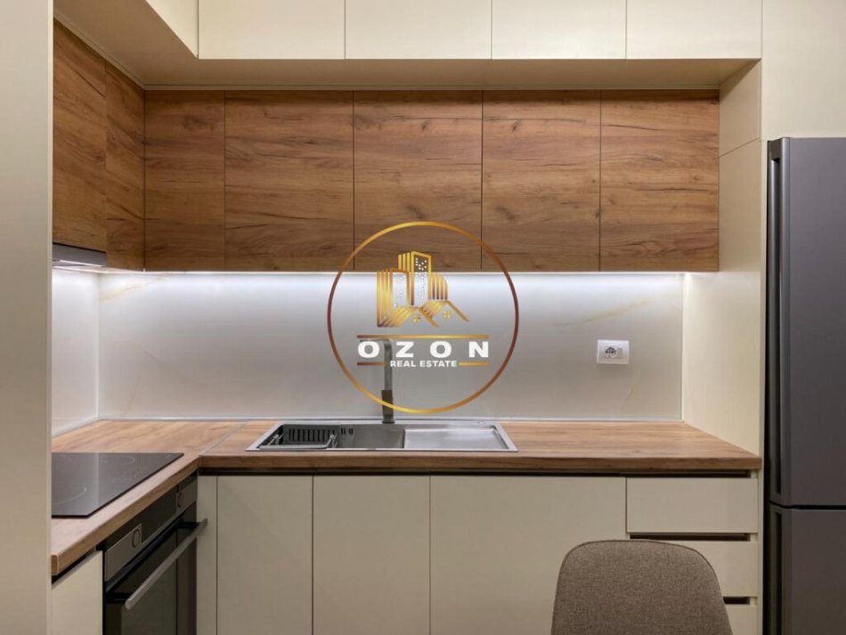 Apartament Modern 1+1 në Kompleksin Kontakt 2, Siri Kodra 500 €!