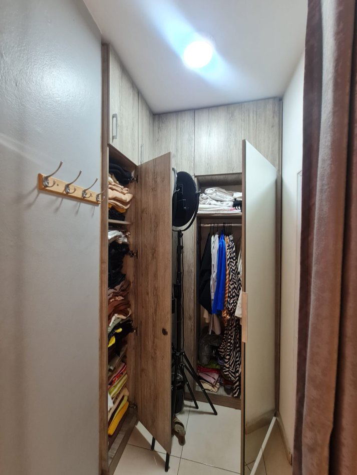 Tirane, jepet me qera dyqan Kati 0, 33 m² 800 € (RR Bardhyl)