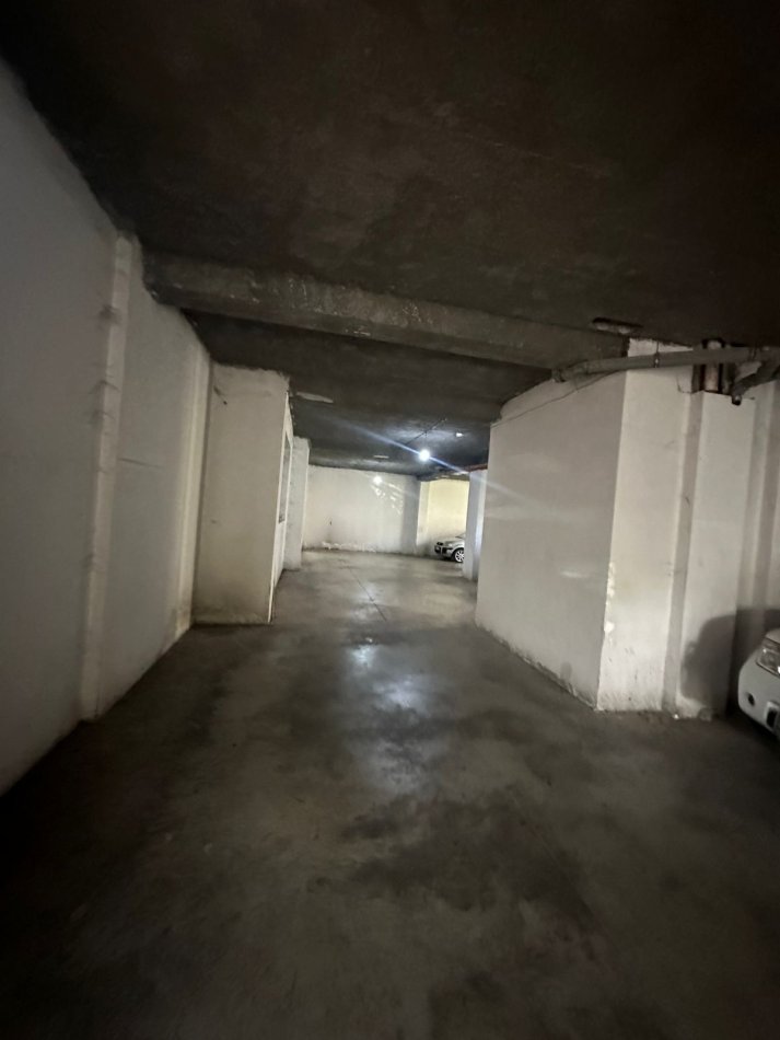 Tirane, jepet me qera ambjent biznesi Kati 0, 330 m² 1.300 € (Kodra e Diellit)
