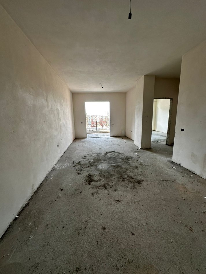 Tirane, shitet apartament 2+1 , 103 m² 87.992 €