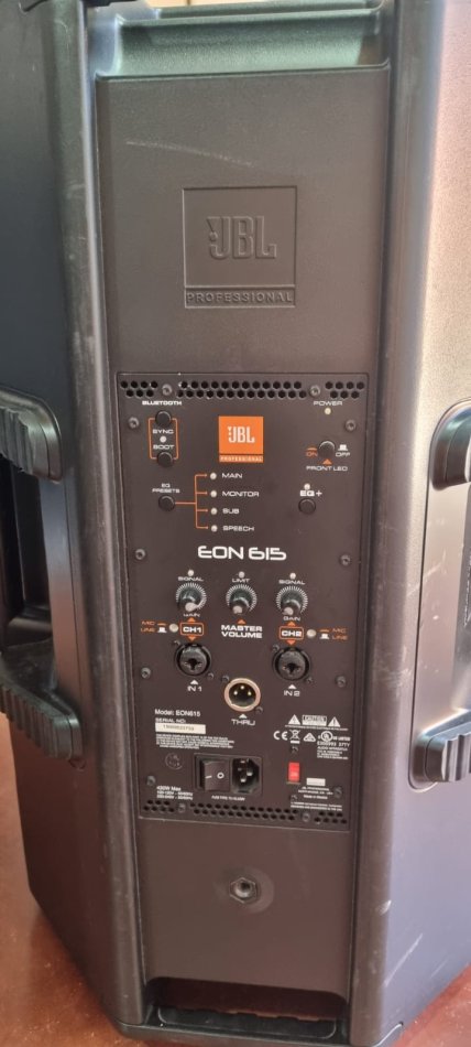 Shqiperi, shes 4 bokse 1.600 €