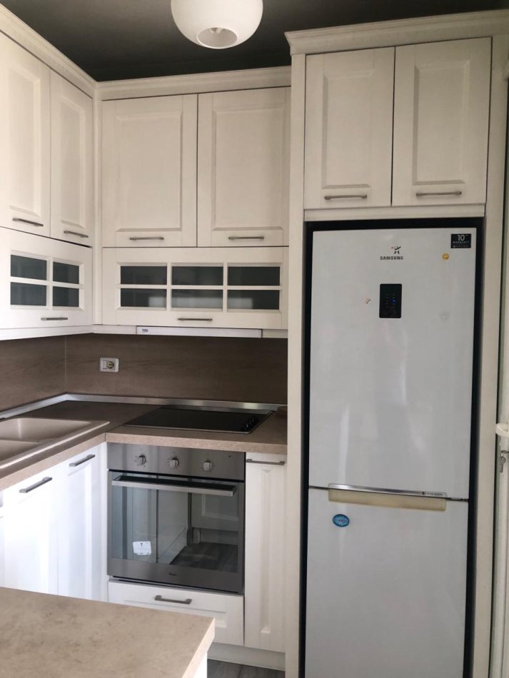 Tirane, jepet me qera apartament 2+1+Ballkon Kati 6, 85 m² 400 €