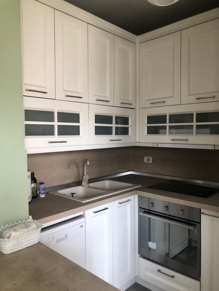 Tirane, jepet me qera apartament 2+1+Ballkon Kati 6, 85 m² 400 €