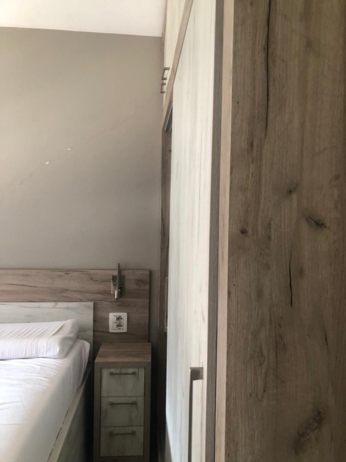 Tirane, jepet me qera apartament 2+1+Ballkon Kati 6, 85 m² 400 €
