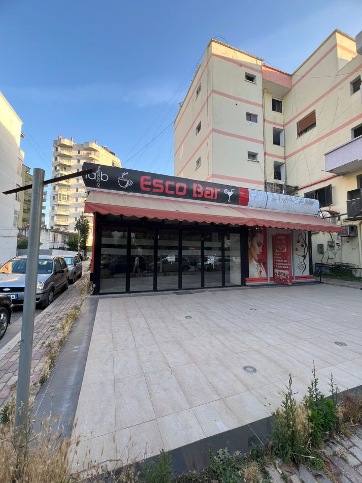 Fier, shitet ambjent biznesi Kati 0, 135 m² 160000€ (Lagja 29 nentori)