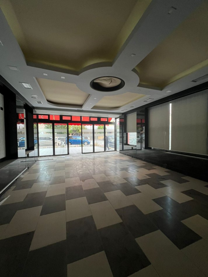Fier, shitet ambjent biznesi Kati 0, 135 m² 160000€ (Lagja 29 nentori)