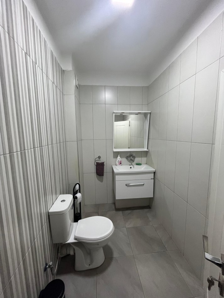 Tirane, shitet apartament 1+1+Ballkon Kati 1, 91 m² 150.000 € (Unaza e Re)