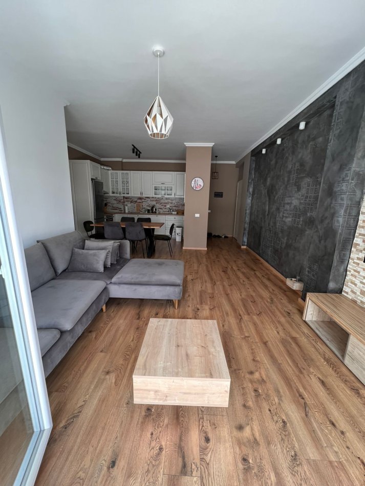 Shitet apartament 2+1+2  Kopshti Botanik 218.000 €