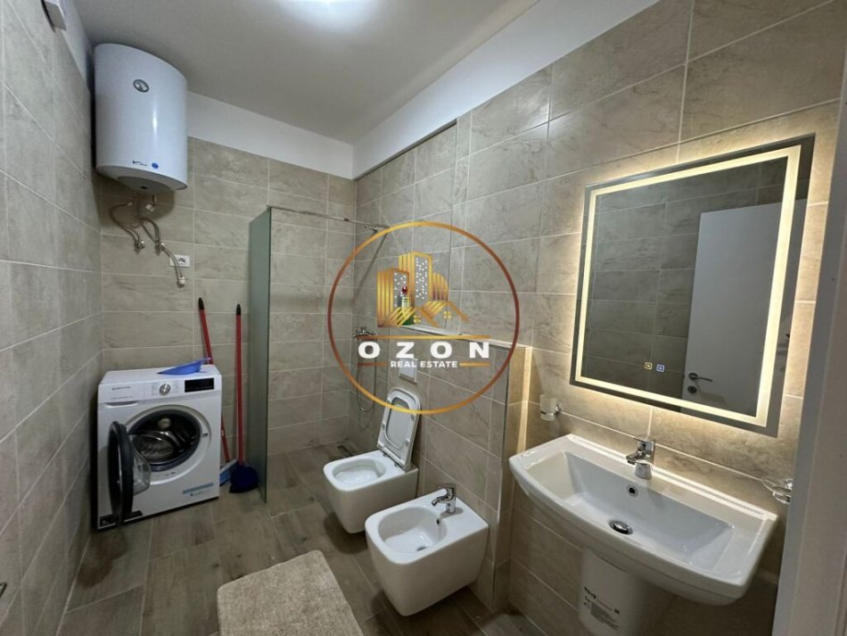 Apartament 2+1+2 i pa banuar më parë me qera tek Fz Construction, Liqeni i Thatë!