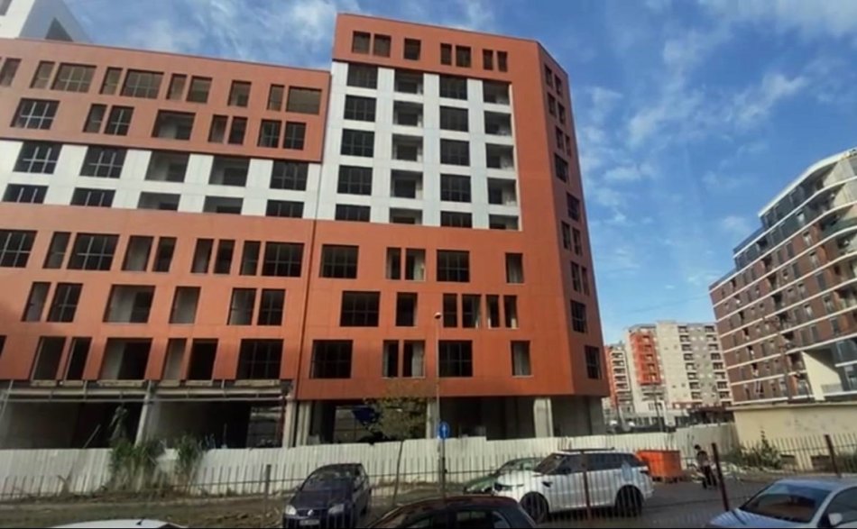 Tirane, shitet apartament 3+1 Kati 1, 180 m² 189.000 € (Astir)