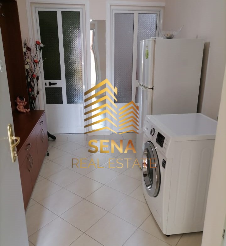 Tirane, jepet me qera apartament 2+1+Ballkon Kati 6, 85 m² 400 € (Rruga Sitki Cico)