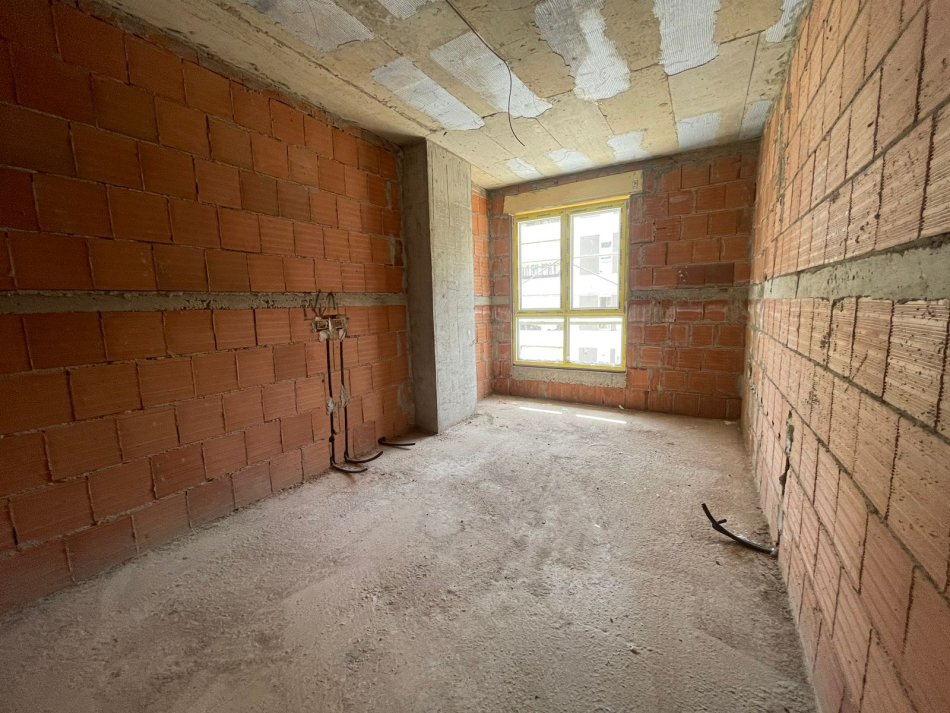 Tirane, shitet apartament 2+1 Kati 4, 93 m² 129.640 € (5 MAJ)