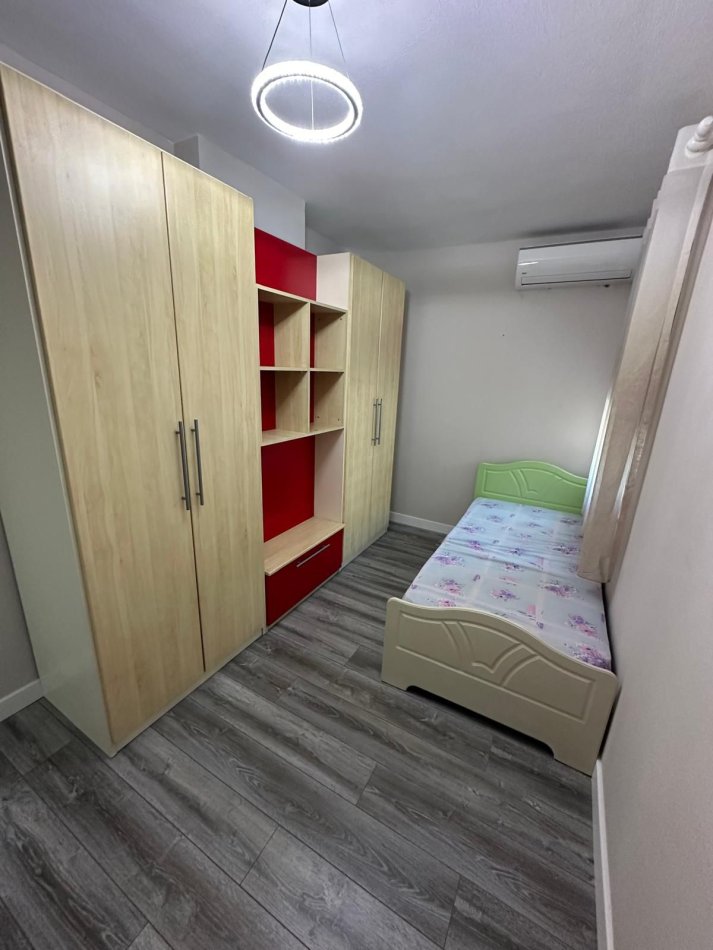 Tirane, jepet me qera apartament 2+1 Kati 6, 90 m² 600 € (Stacioni i Trenit)