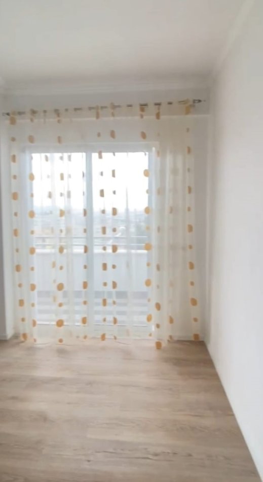 Tirane, shitet apartament 2+1+Ballkon Kati 2, 83 m² 93.000 € (fresku)