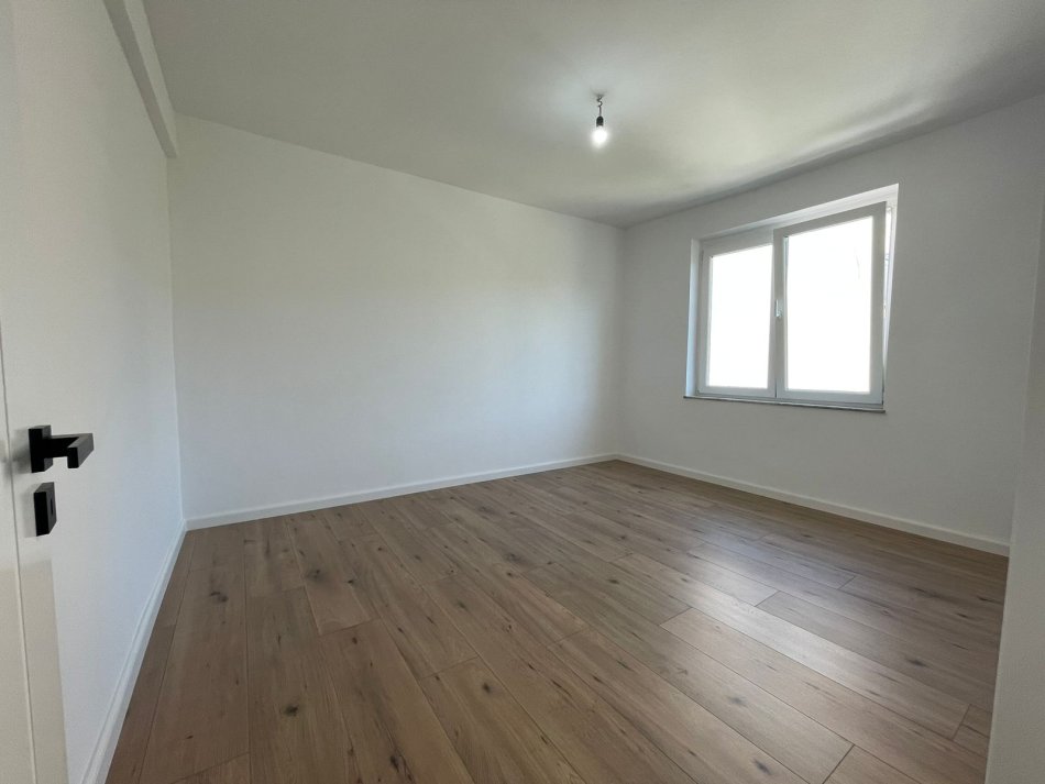 Tirane, shitet apartament 2+1 Kati 3, 61 m² 137.000 € (rruga mine pexa)