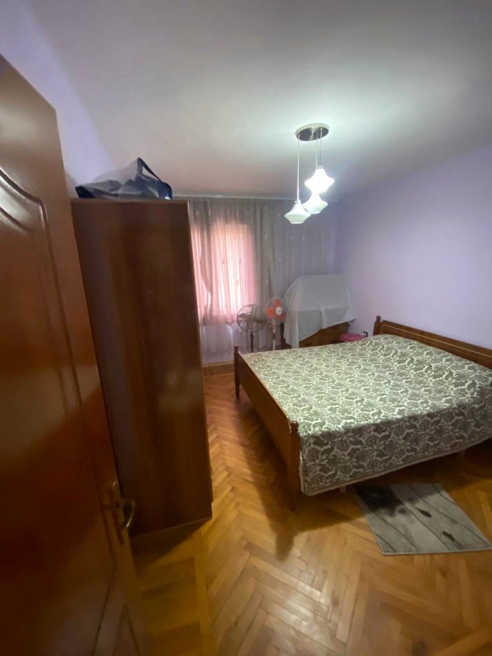 Tirane, shitet apartament 1+1 Kati 4, 50 m² 60.000 € (Ali dem)