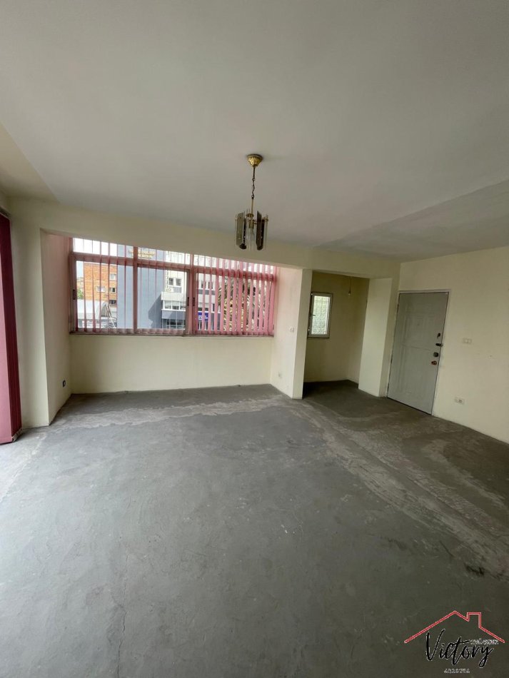 Tirane, jepet me qera zyre Kati 1, 120 m² 1.500 € (21 dhjetori)