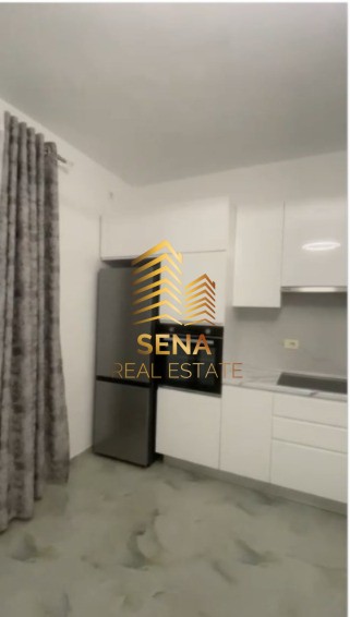 Tirane, jepet me qera apartament 3+1+Ballkon Kati 2, 160 m² 500 € (Rruga Paro Kita, Varri i Bamit)