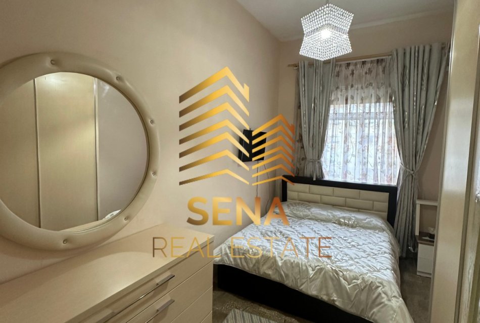 Tirane, jepet me qera apartament 1+1+Aneks Kati 4, 75 m² 400 € (Rruga Deshmoret e 4 Shkurtit)
