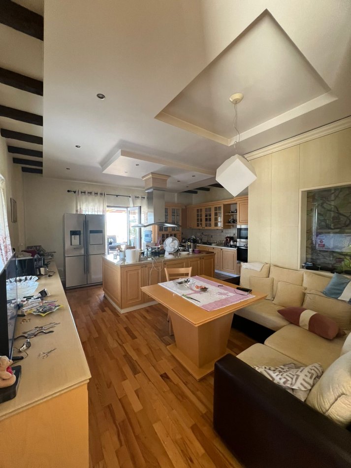 Tirane, shitet apartament+verande | Penthouse 3+1+Aneks+Ballkon Kati 8, 422 m² 550.000 € (Shkelqim Fusha)