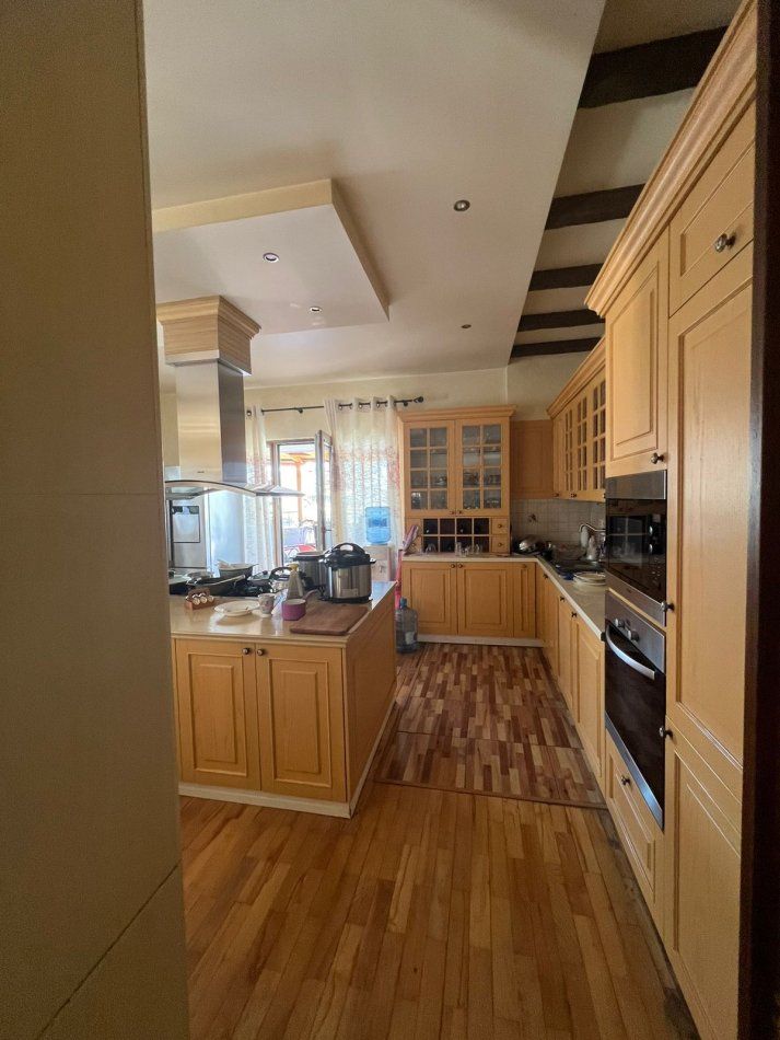 Tirane, shitet apartament+verande | Penthouse 3+1+Aneks+Ballkon Kati 8, 422 m² 550.000 € (Shkelqim Fusha)