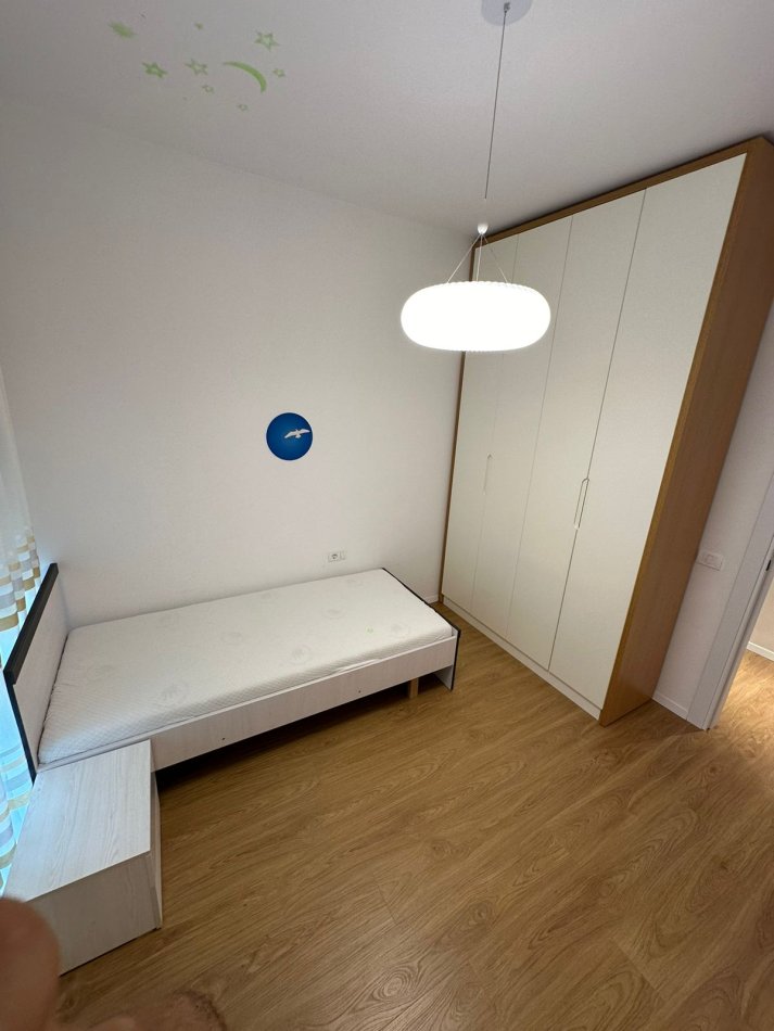 Tirane, jepet me qera 2+1 Kati 2, 90 m² 1.000 € (Rose Garden Residence,TEG)