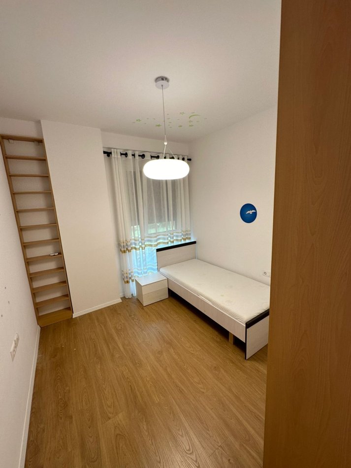 Tirane, jepet me qera 2+1 Kati 2, 90 m² 1.000 € (Rose Garden Residence,TEG)