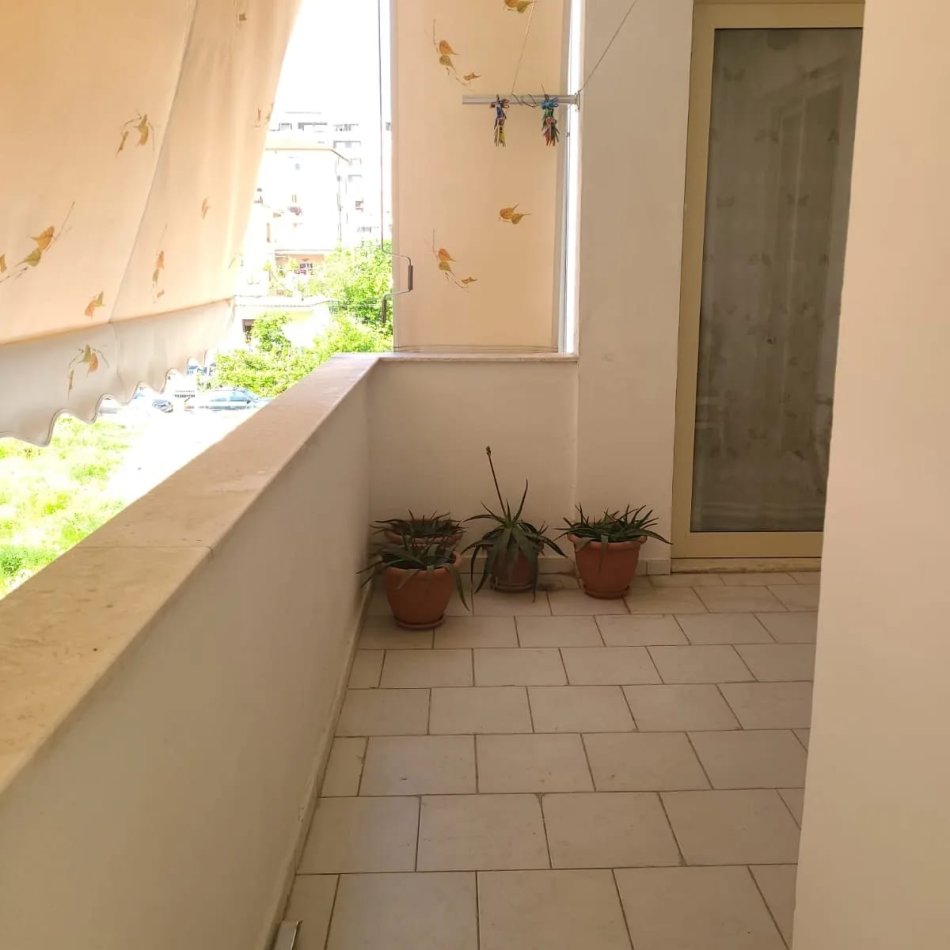 Tirane, shes apartament 2+1+Ballkon Kati 1, 113 m² 130.000 € (ASTIR,VILA L)