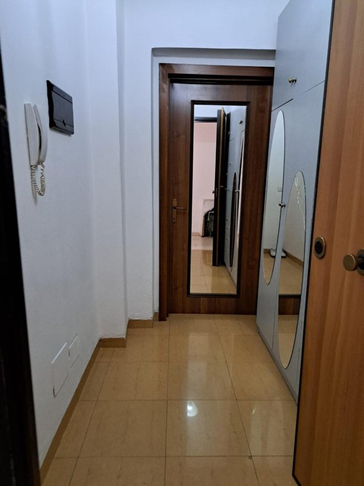 Apartament 2+1+2 për qira tek Rruga e Elbasanit, prane Gjimnazit Asim Vokshi! 700 €