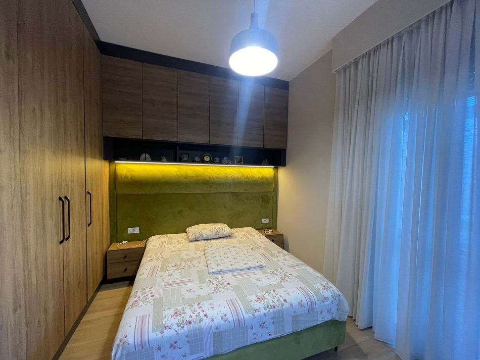 Tirane, shitet apartament 1+1 Kati 3, 48 m² 120.000 € (Pazari i Ri)