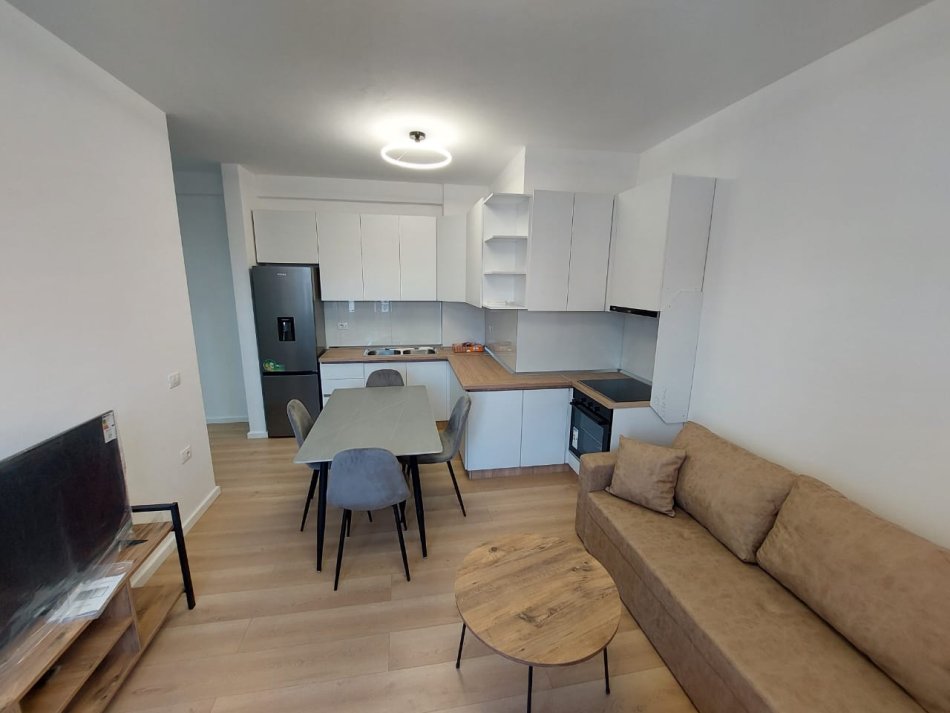 Tirane, jepet me qera apartament 2+1+Ballkon Kati 9, 73 m² 650 € (Dritan Hoxha)