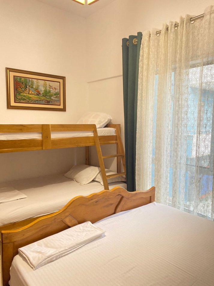 Shqiperi, jepet me qera apartament ne plazh 2+1 Kati 1, 80 m² 60 € (Golem,ngjitur me kompleksin Fafa.)