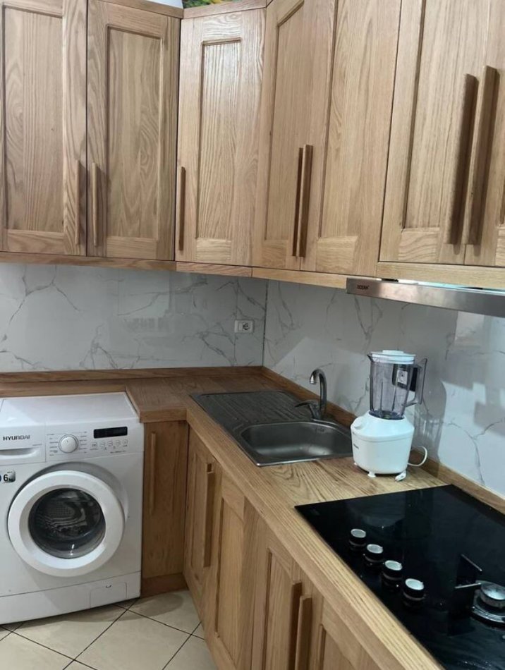 Shqiperi, jepet me qera apartament ne plazh 2+1 Kati 1, 80 m² 60 € (Golem,ngjitur me kompleksin Fafa.)