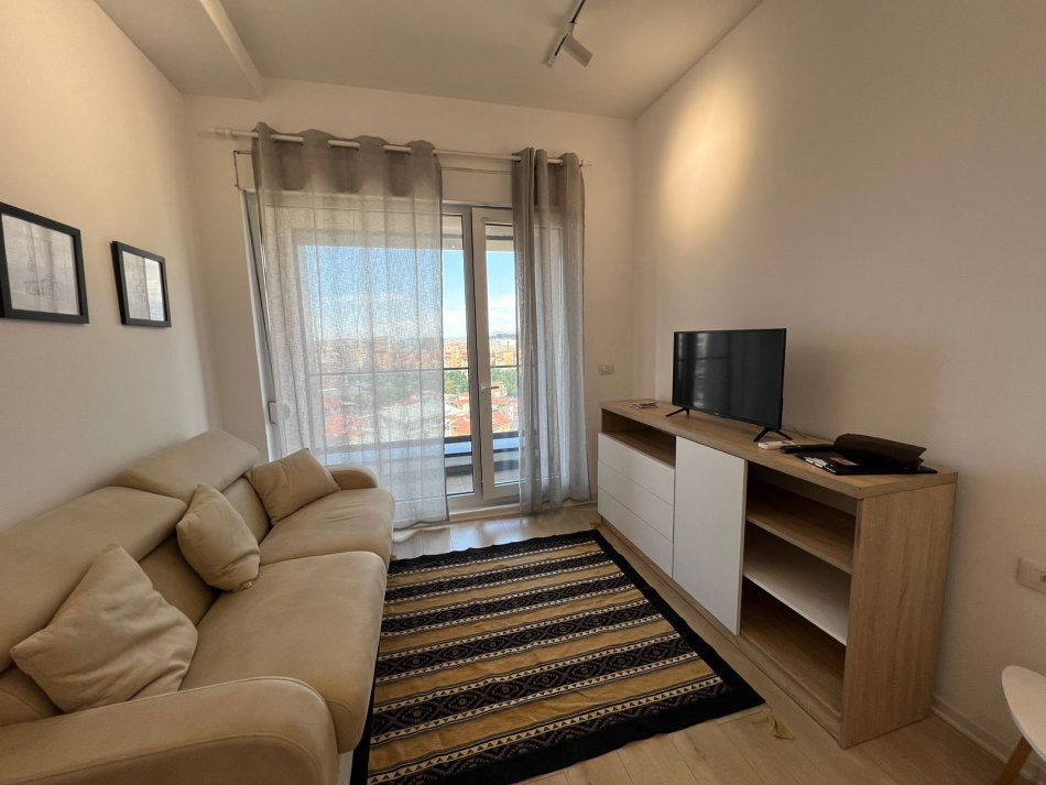 Tirane, shitet garsonier 1+1 Kati 10, 30 m² 78.000 € (21 Dhjetori)