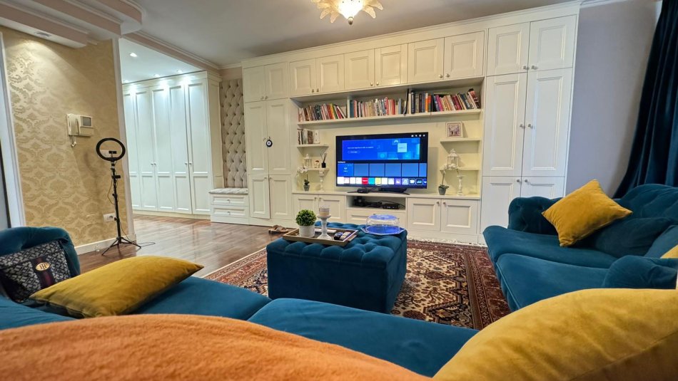 Tirane, jepet me qera apartament 2+1+Aneks+Ballkon Kati 5, 115 m² 1.200 € (Rruga Papa Gjonpali II)
