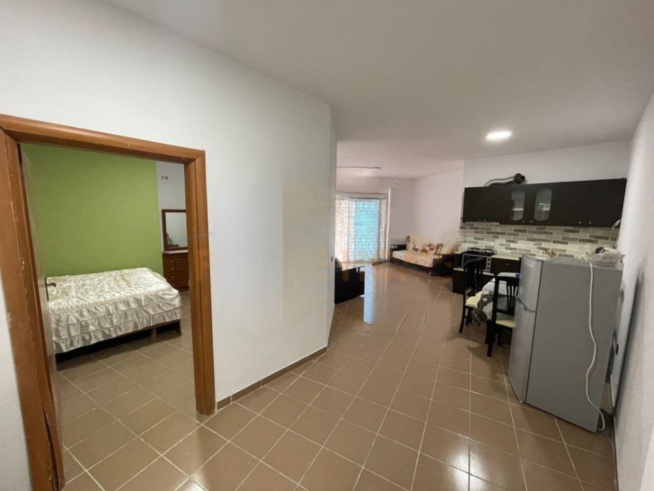 Durres, shitet apartament 1+1+Aneks+Ballkon Kati 8, 90 m² 90.000 € (Shkembi i kavajes)