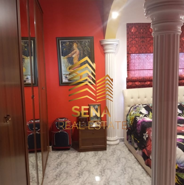 Tirane, jepet me qera apartament 2+1+Ballkon Kati 3, 220 m² 450 € (Rruga Kodra e Priftit)