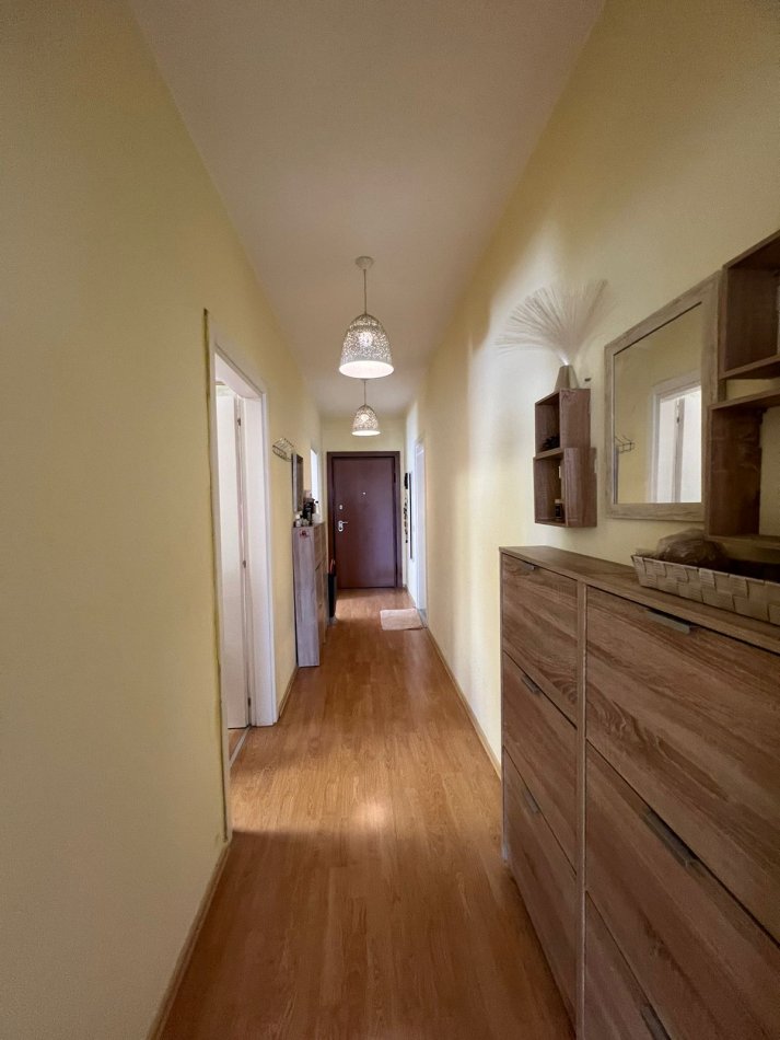 Tirane, shitet apartament 2+1+Ballkon Kati 4, 95 m² 170.000 € i diskutueshem (Rruga Stavri Themeli, Perballe Delijorgjit)