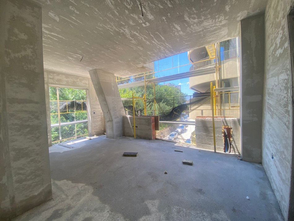 Tirane, shitet apartament 2+1+Aneks+Ballkon Kati 3, 131 m² 470.000 € (RRUGA FAIK KONICA)