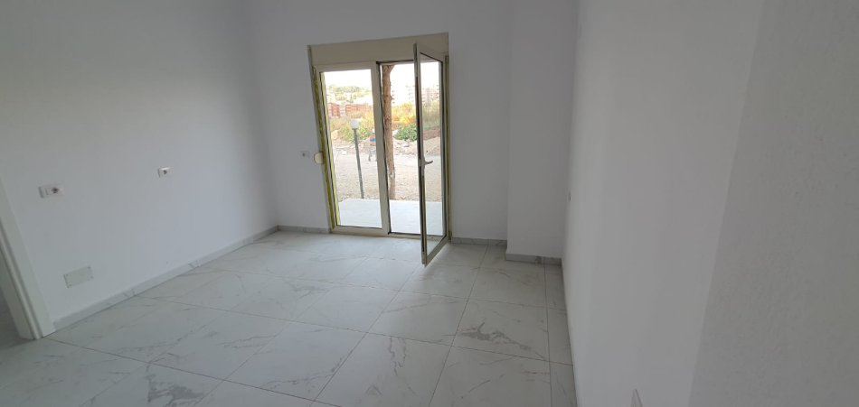Golem, shitet apartament 1+1 Kati 1, 70 m² (Golem)
