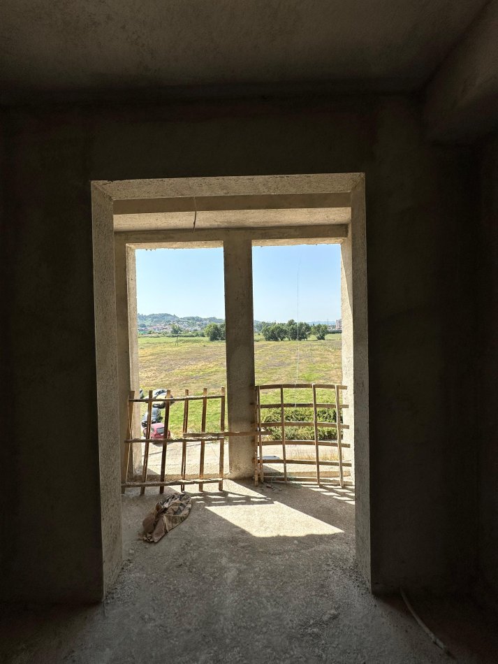 Tirane, shitet apartament 1+1+Ballkon Kati 2, 66 m² 79.000 € (Vila L)