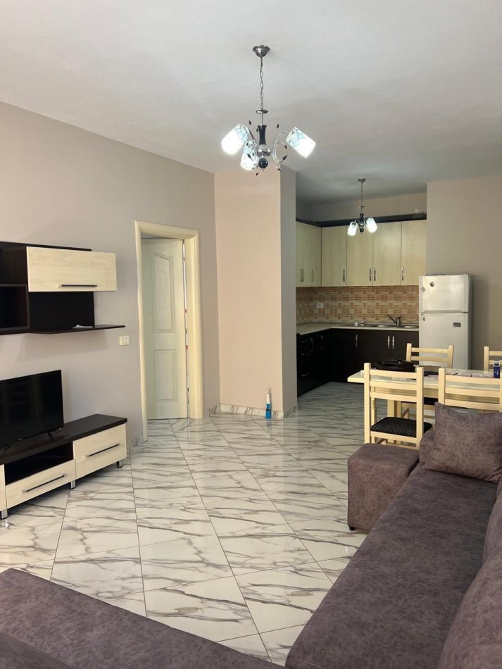 Tirane, Apartament 2+1 me qira Kati 7, 110 m²  40 000 ALL ( Yzberisht)