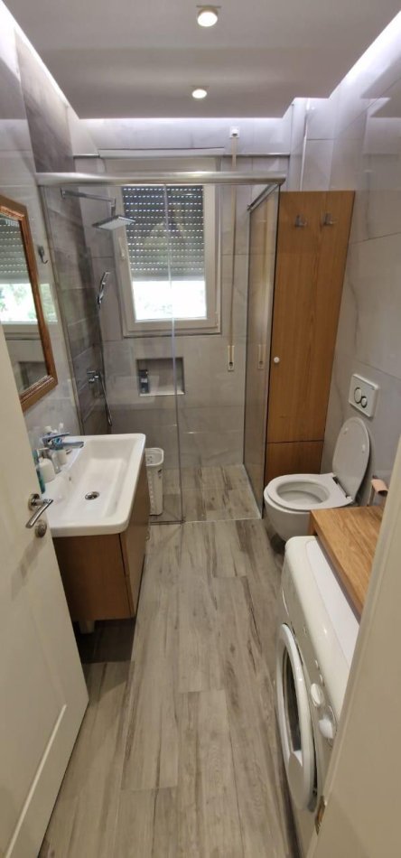 Shqiperi, shitet apartament 3+1+Aneks+Ballkon Kati 5, 137 m² 360.000 € (RRUGA E PLAZHIT DHERMI)