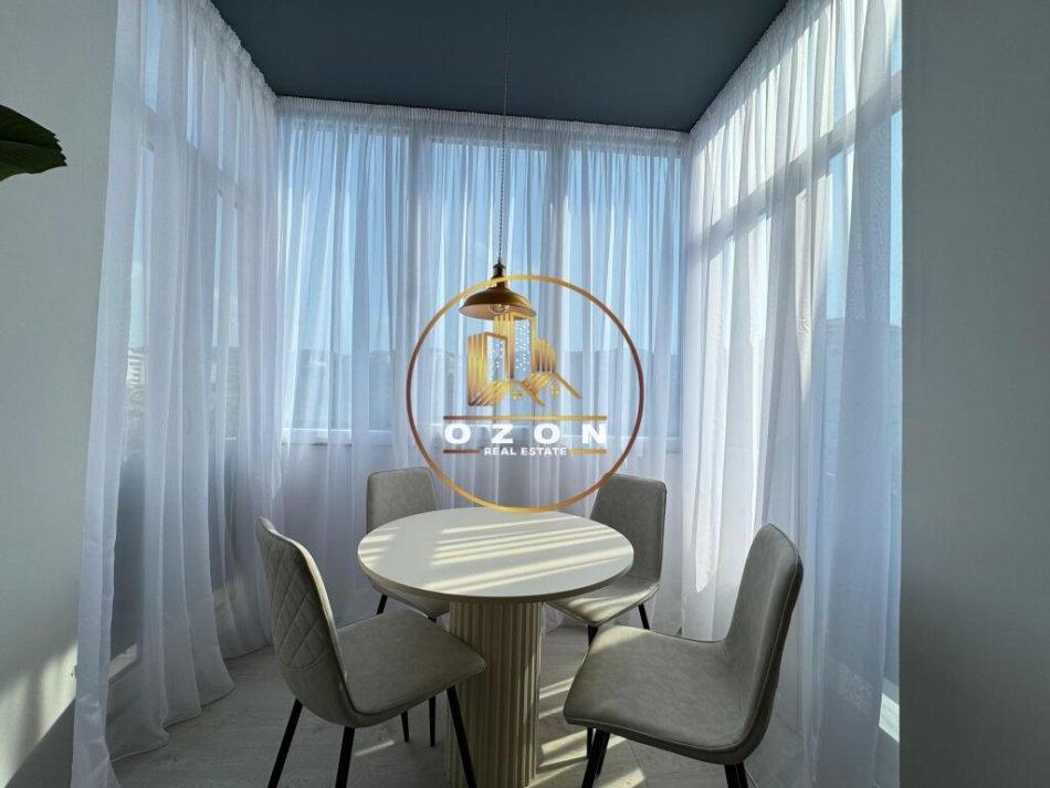 Apartament 1+1 Modern për Qera tek Komuna e Parisit, me Pamje të Kopshtit Botanik!