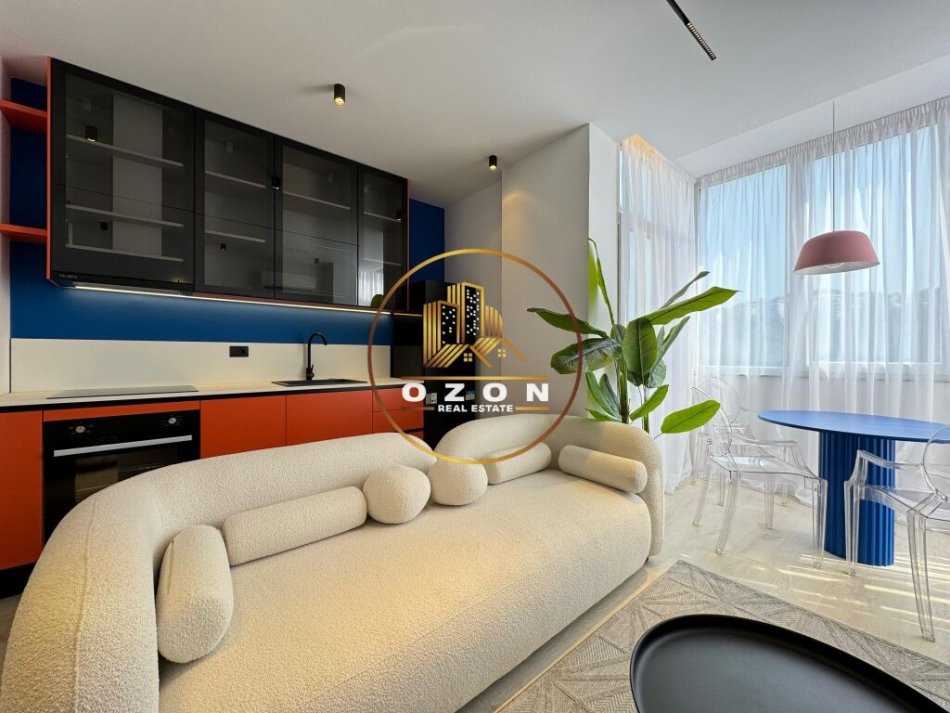 Apartament 1+1 në shitje me pamje fantastike te Kopshtit Botanik , Komuna e Parisit! 141.000 €