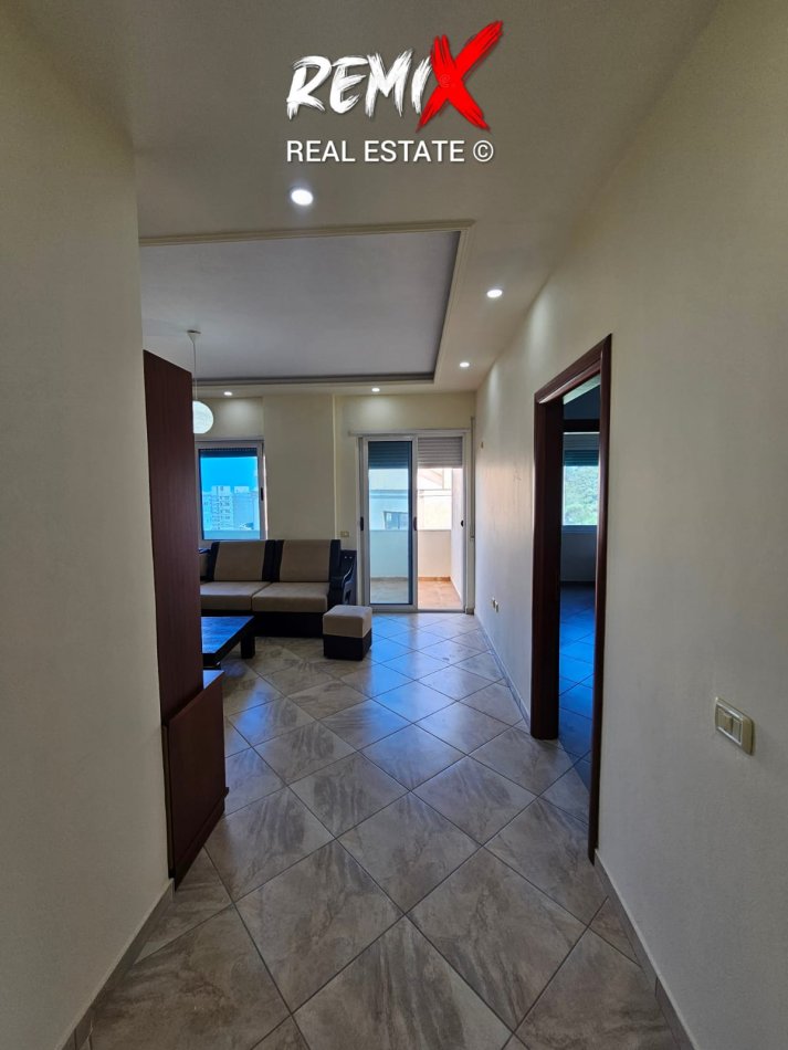 Shkembi Kavajes, jepet me qera apartament 3+1+Aneks+Ballkon Kati 6, 125 m² 350 € 