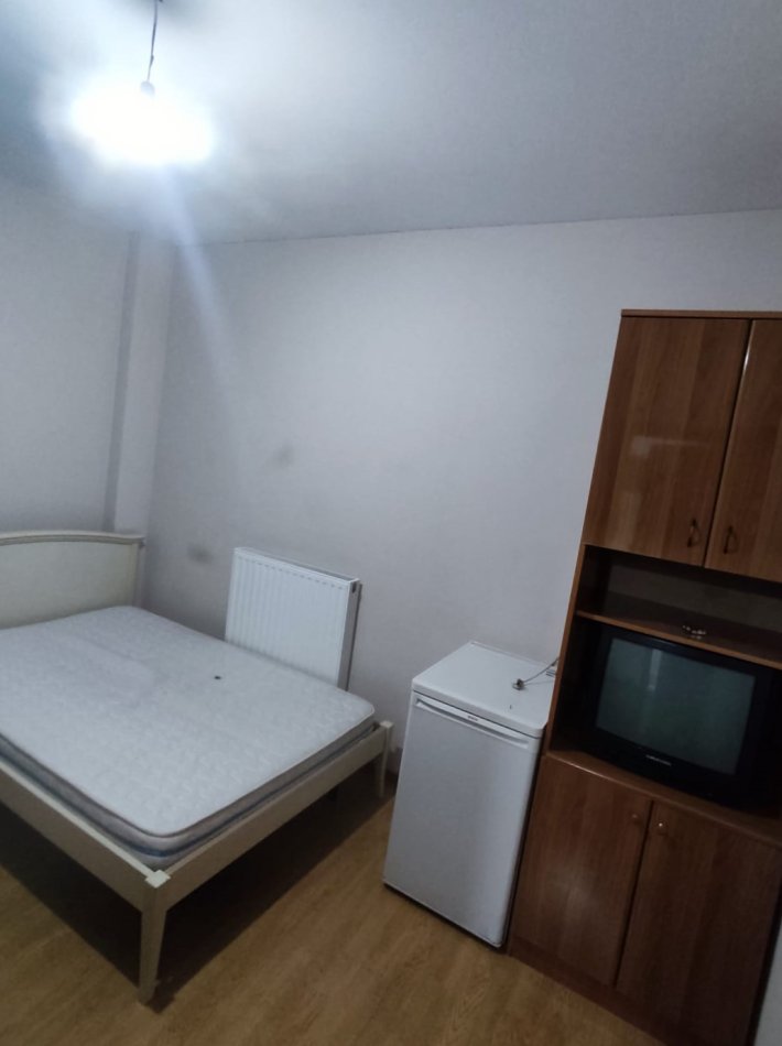Tirane, jepet me qera apartament 1+1+Ballkon Kati 2, 40 m² 170 € (Qyteti studenti)