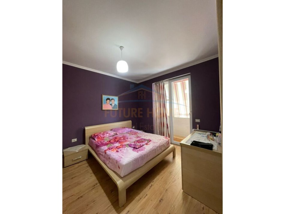 Tirane, shitet apartament 1+1 Kati 9, 72 m² 150.000 € (KOMUNA E PARISIT)