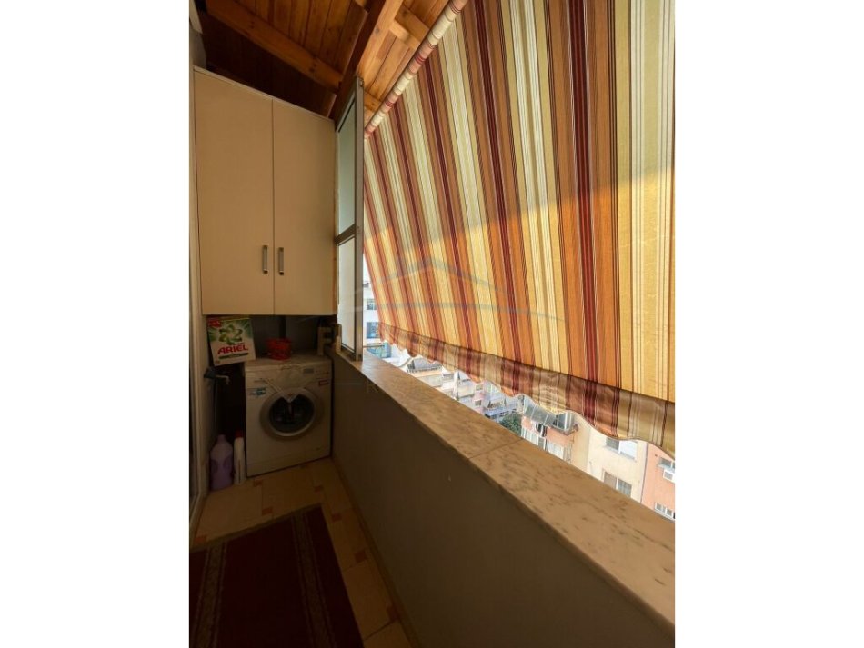 Tirane, shitet apartament 1+1 Kati 9, 72 m² 150.000 € (KOMUNA E PARISIT)